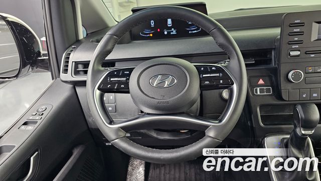 Hyundai Staria 2022 — photo 19