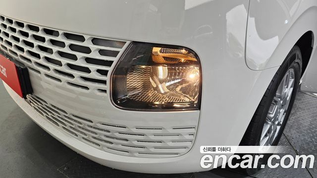 Hyundai Staria 2022 — photo 8