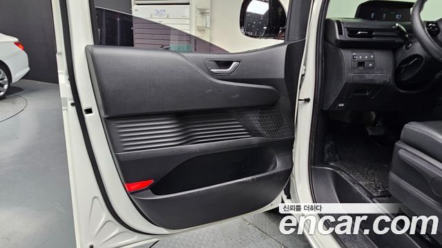 Hyundai Staria 2022 — photo 14