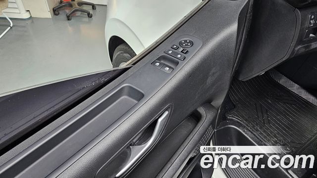 Hyundai Staria 2022 — photo 27