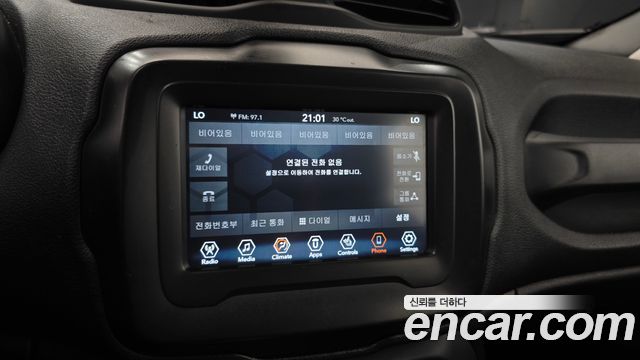 Jeep Renegade 2019 — photo 15