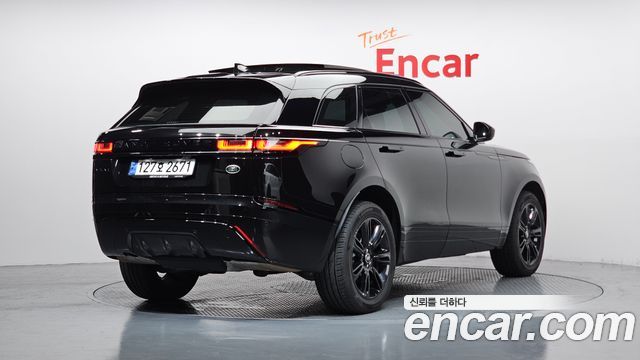 Land Rover Range Rover Velar 2023 — photo 2
