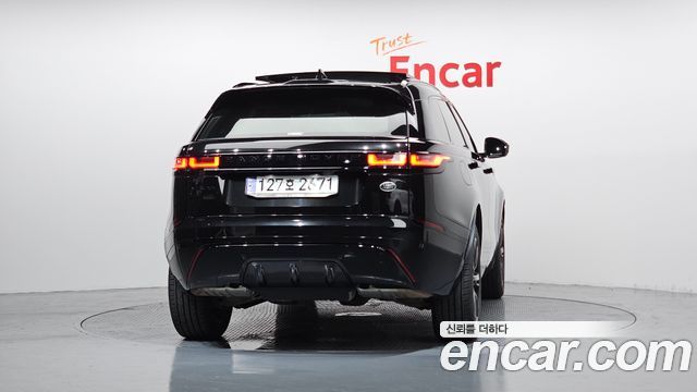Land Rover Range Rover Velar 2023 — photo 4