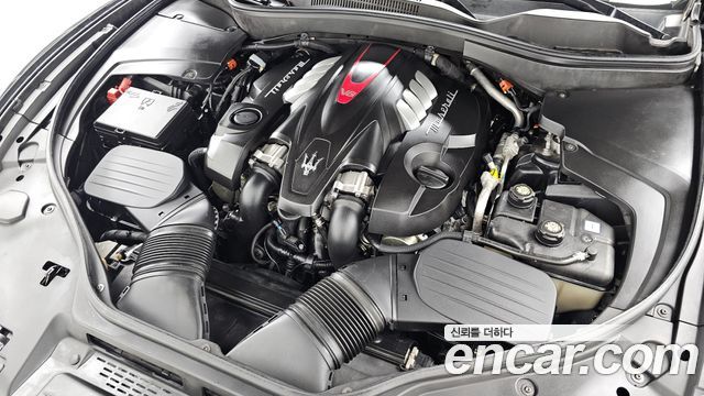 Maserati Levante 2019 — photo 6