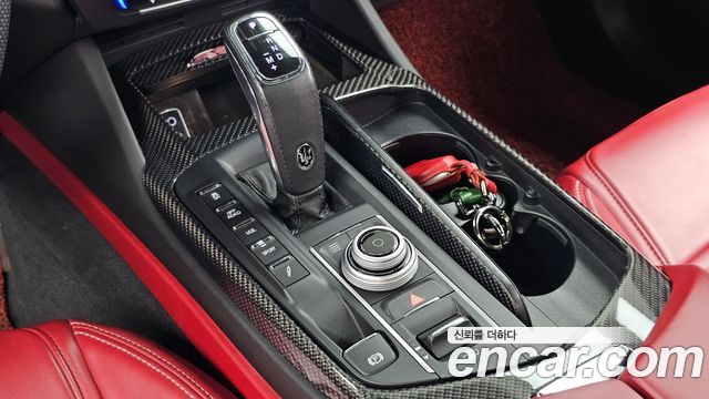Maserati Levante 2019 — photo 12