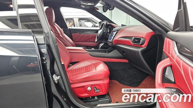 Maserati Levante 2019 — photo 17