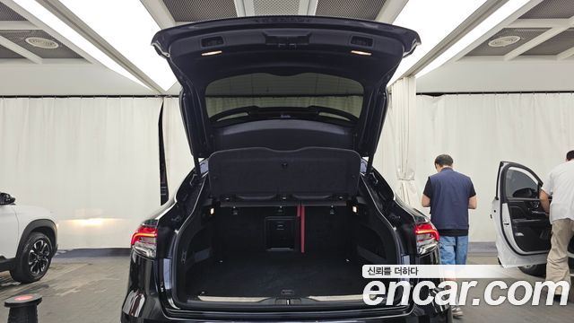 Maserati Levante 2019 — photo 26