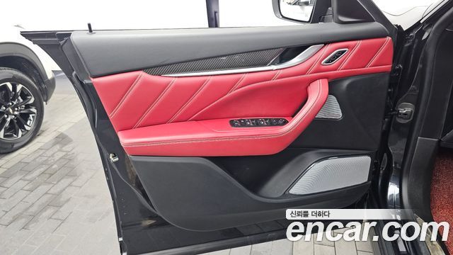 Maserati Levante 2019 — photo 14