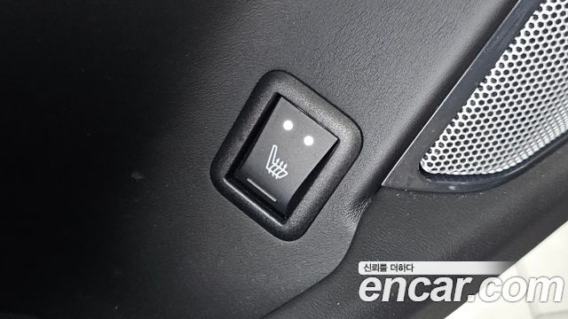 Maserati Levante 2019 — photo 36