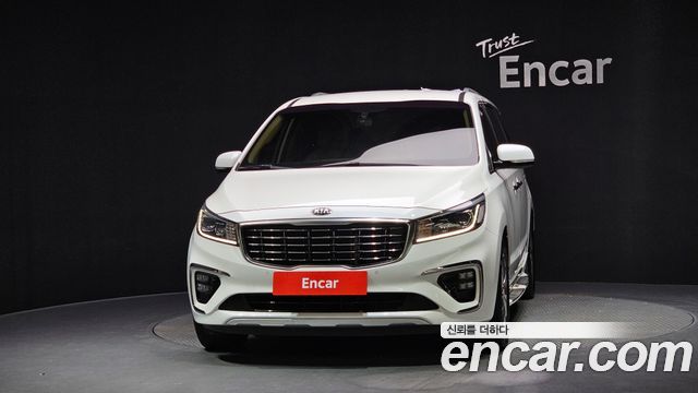 Kia Canival 2019 — photo 3