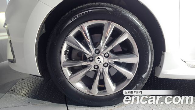 Kia Canival 2019 — photo 5