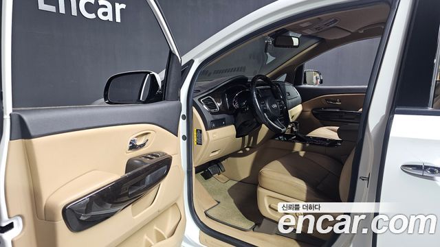 Kia Canival 2019 — photo 10
