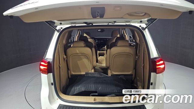 Kia Canival 2019 — photo 20