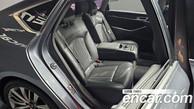 Hyundai Genesis 2016 — photo 11