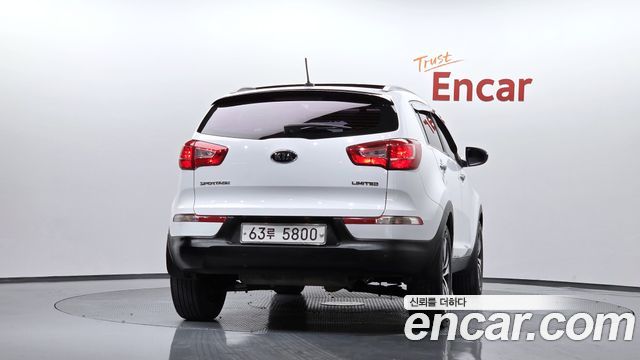 Kia Sportage 2012 — photo 4