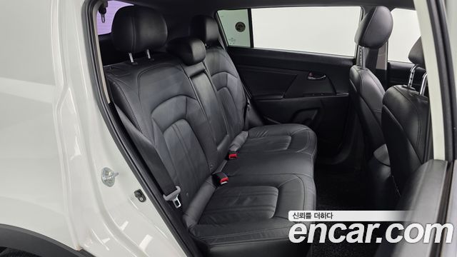 Kia Sportage 2012 — photo 17