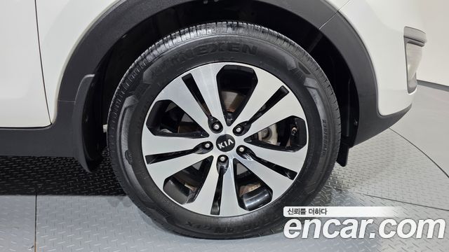 Kia Sportage 2012 — photo 7