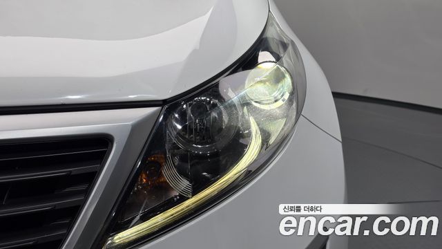 Kia Sportage 2012 — photo 8