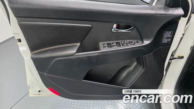 Kia Sportage 2012 — photo 14