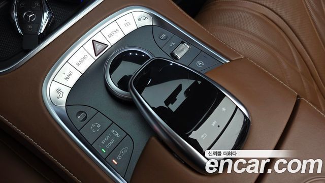 Mercedes-Benz S-Class 2017 — photo 17