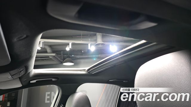 Mercedes-Benz C-Class 2019 — photo 23