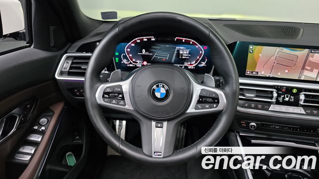 BMW 3-Series 2022 — photo 19