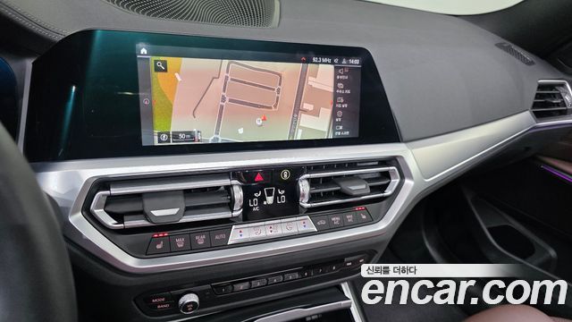 BMW 3-Series 2022 — photo 20