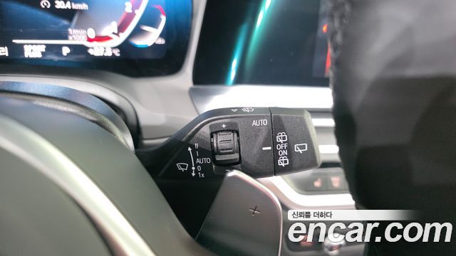 BMW 3-Series 2022 — photo 26