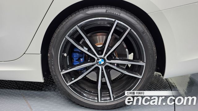 BMW 3-Series 2022 — photo 7