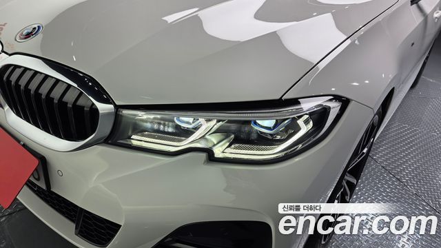 BMW 3-Series 2022 — photo 8