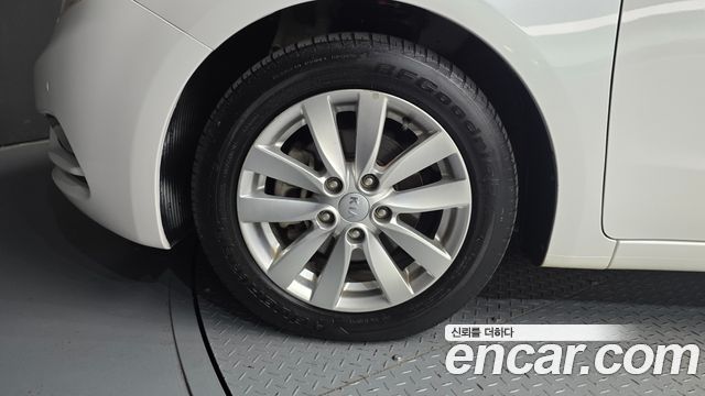 Kia K3 2015 — photo 5