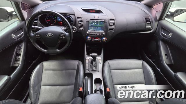 Kia K3 2015 — photo 7