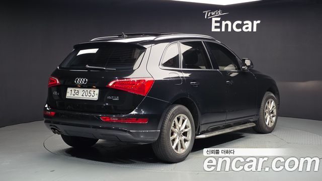 Audi Q5 2012 — photo 2