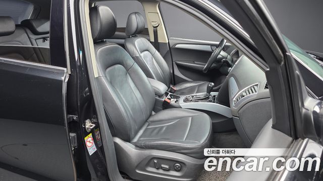 Audi Q5 2012 — photo 11