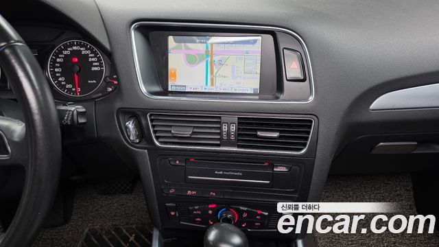 Audi Q5 2012 — photo 14