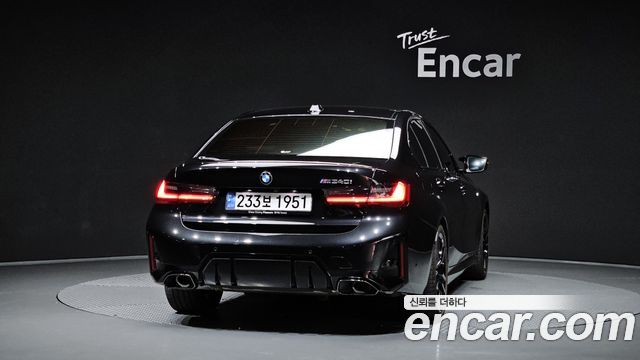 BMW 3-Series 2025 — photo 4