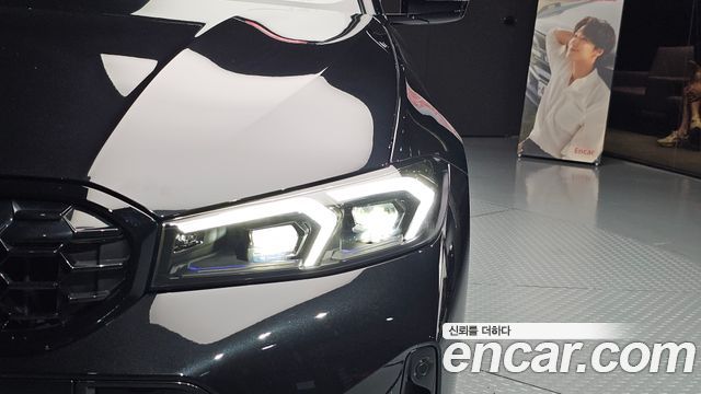 BMW 3-Series 2025 — photo 8