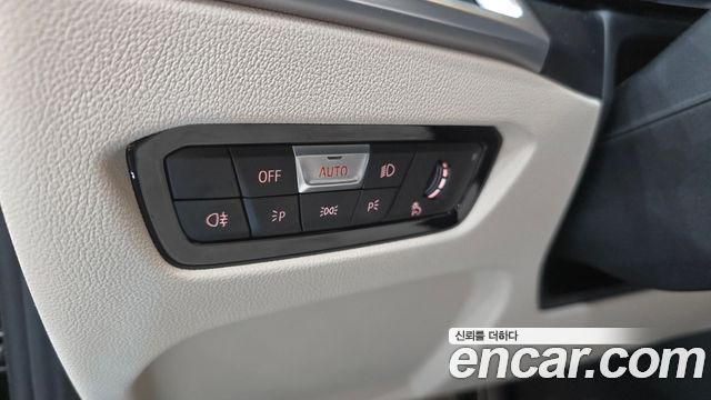 BMW 3-Series 2025 — photo 28
