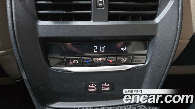 BMW 3-Series 2025 — photo 30