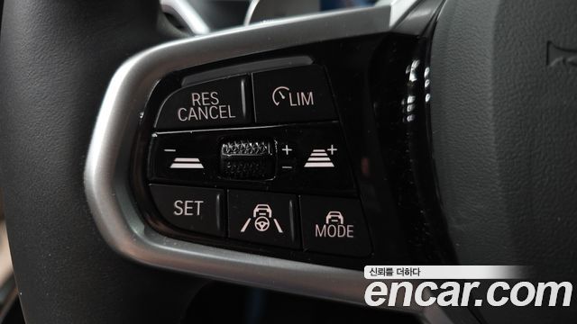 BMW 3-Series 2025 — photo 31