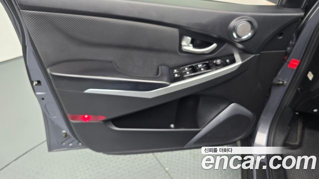KG Mobility KORANDO 2017 — photo 14