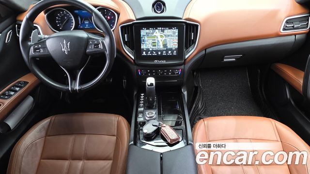 Maserati Ghibli 2019 — photo 10