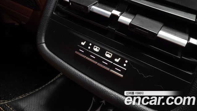 Maserati Ghibli 2019 — photo 24