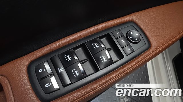 Maserati Ghibli 2019 — photo 33