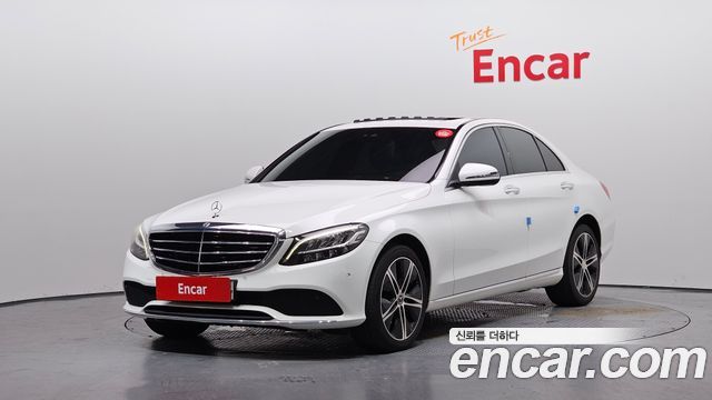 Mercedes-Benz C-Class 2019 — photo 1