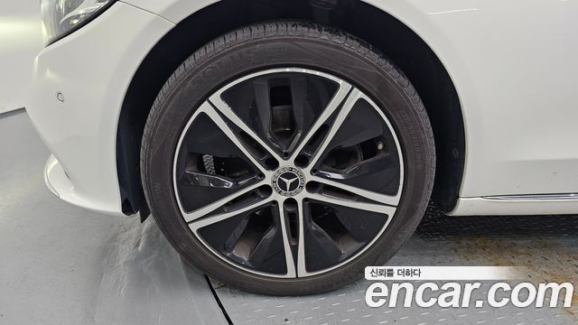 Mercedes-Benz C-Class 2019 — photo 5