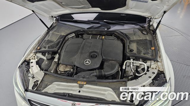 Mercedes-Benz C-Class 2019 — photo 6