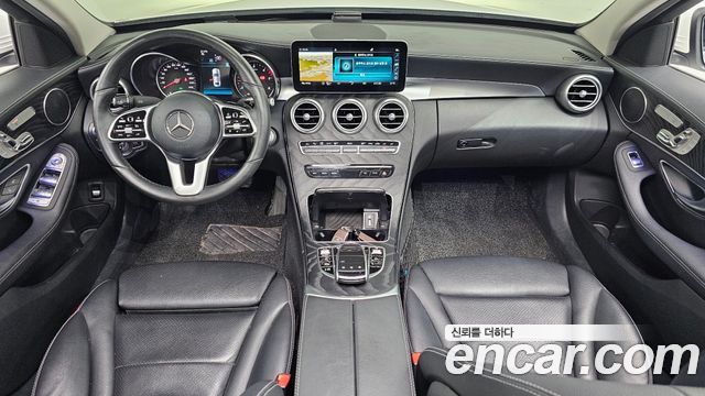 Mercedes-Benz C-Class 2019 — photo 10