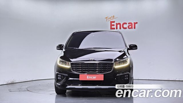 Kia Canival 2019 — photo 3