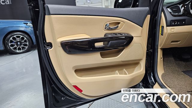 Kia Canival 2019 — photo 14